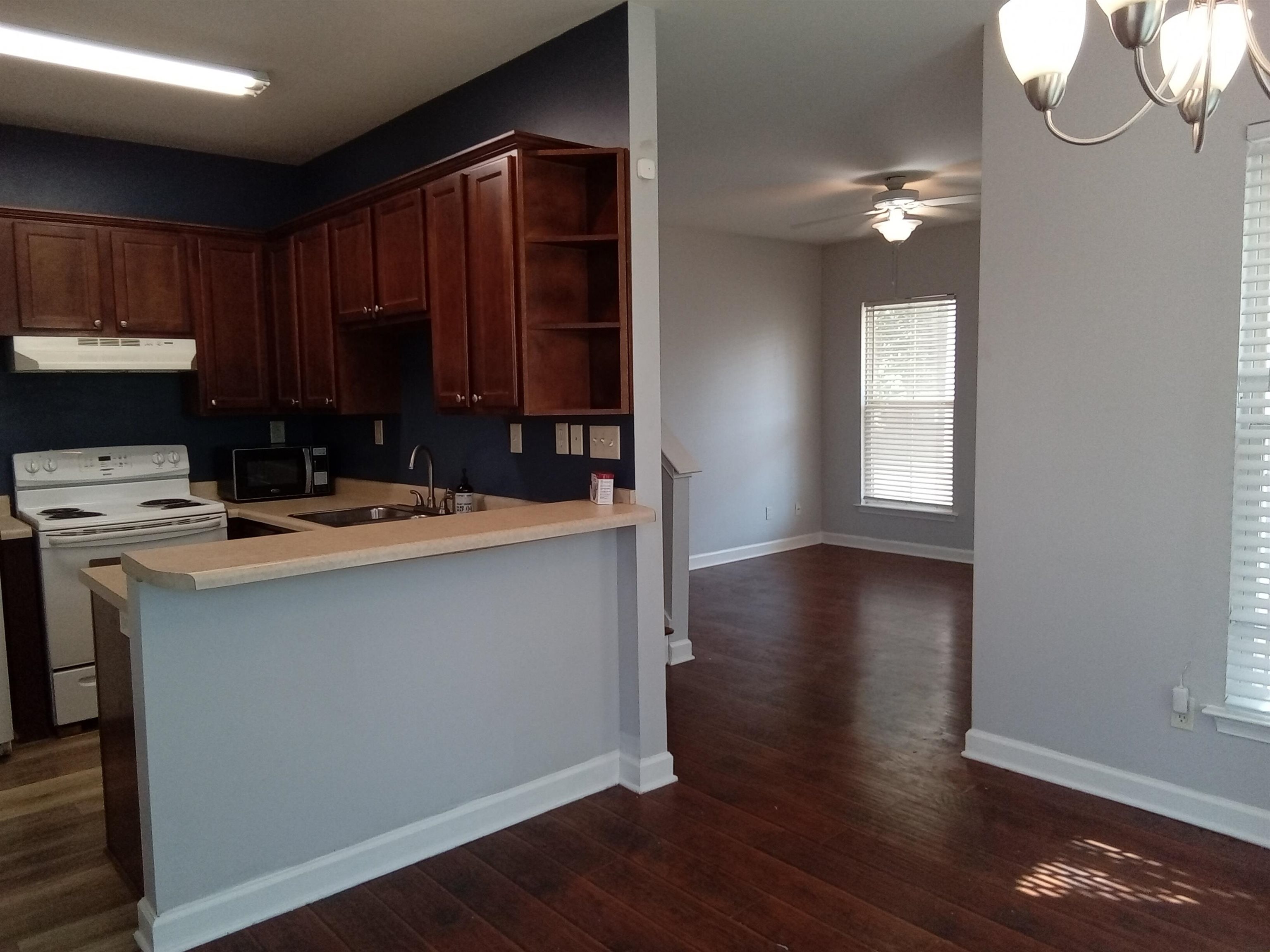 158 Keel Ave Property Photo 4