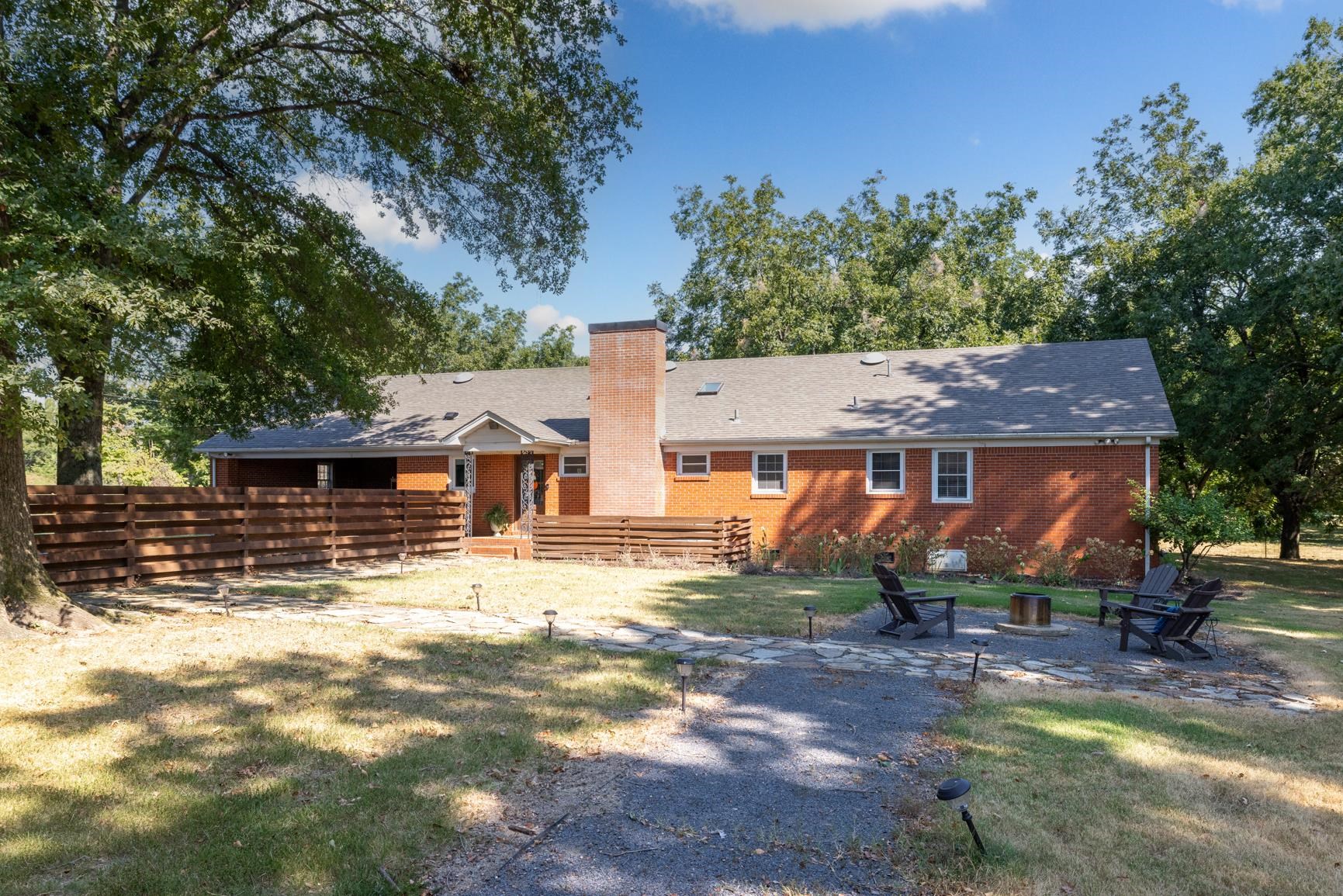 1465 Dawson Rd Property Photo 2