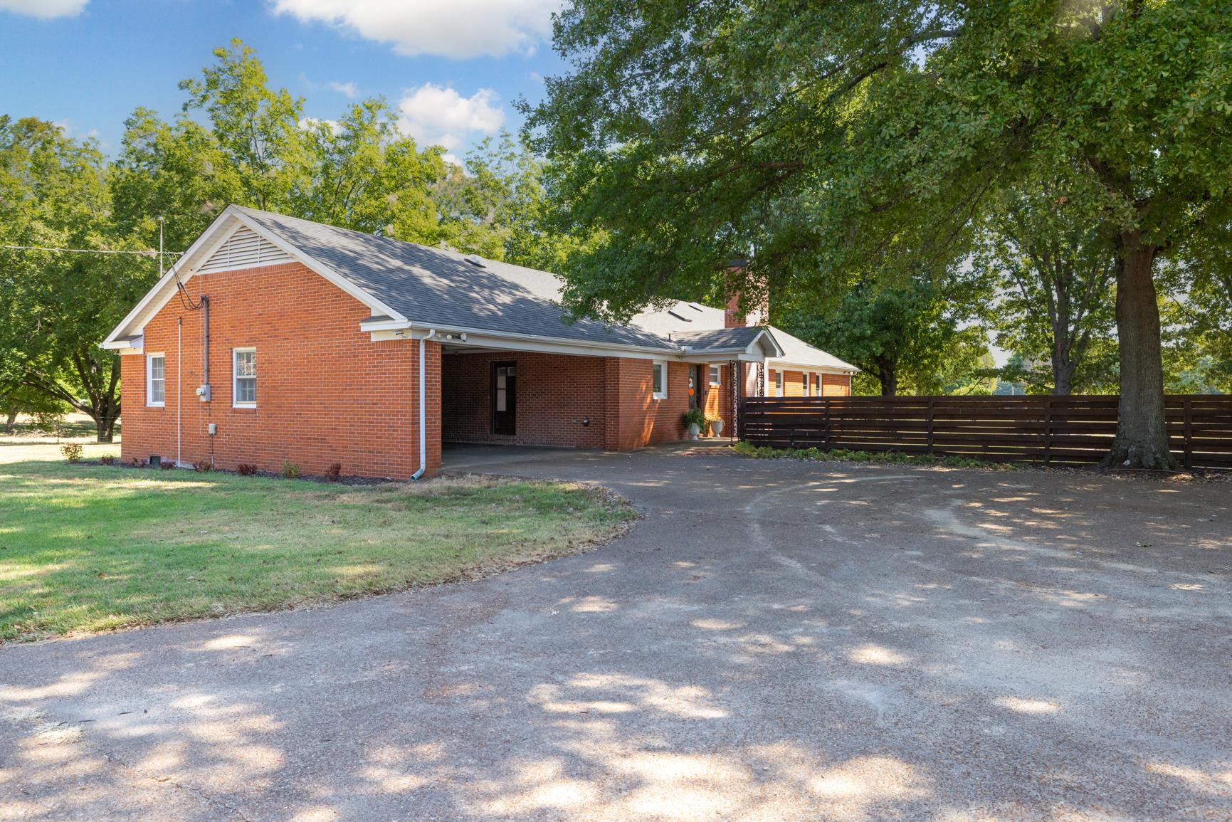 1465 Dawson Rd Property Photo 3
