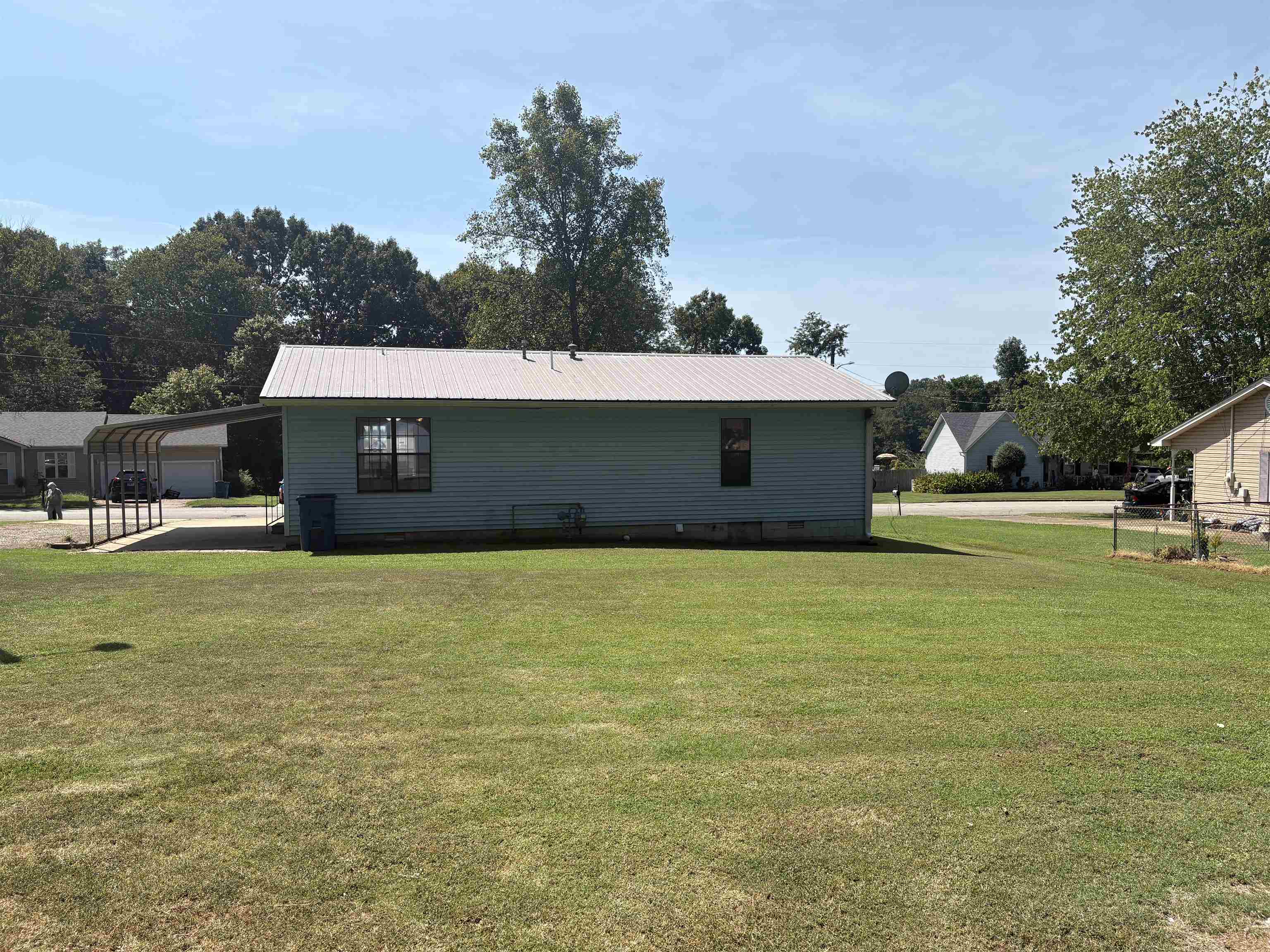 109 Penn Dr Property Photo 4