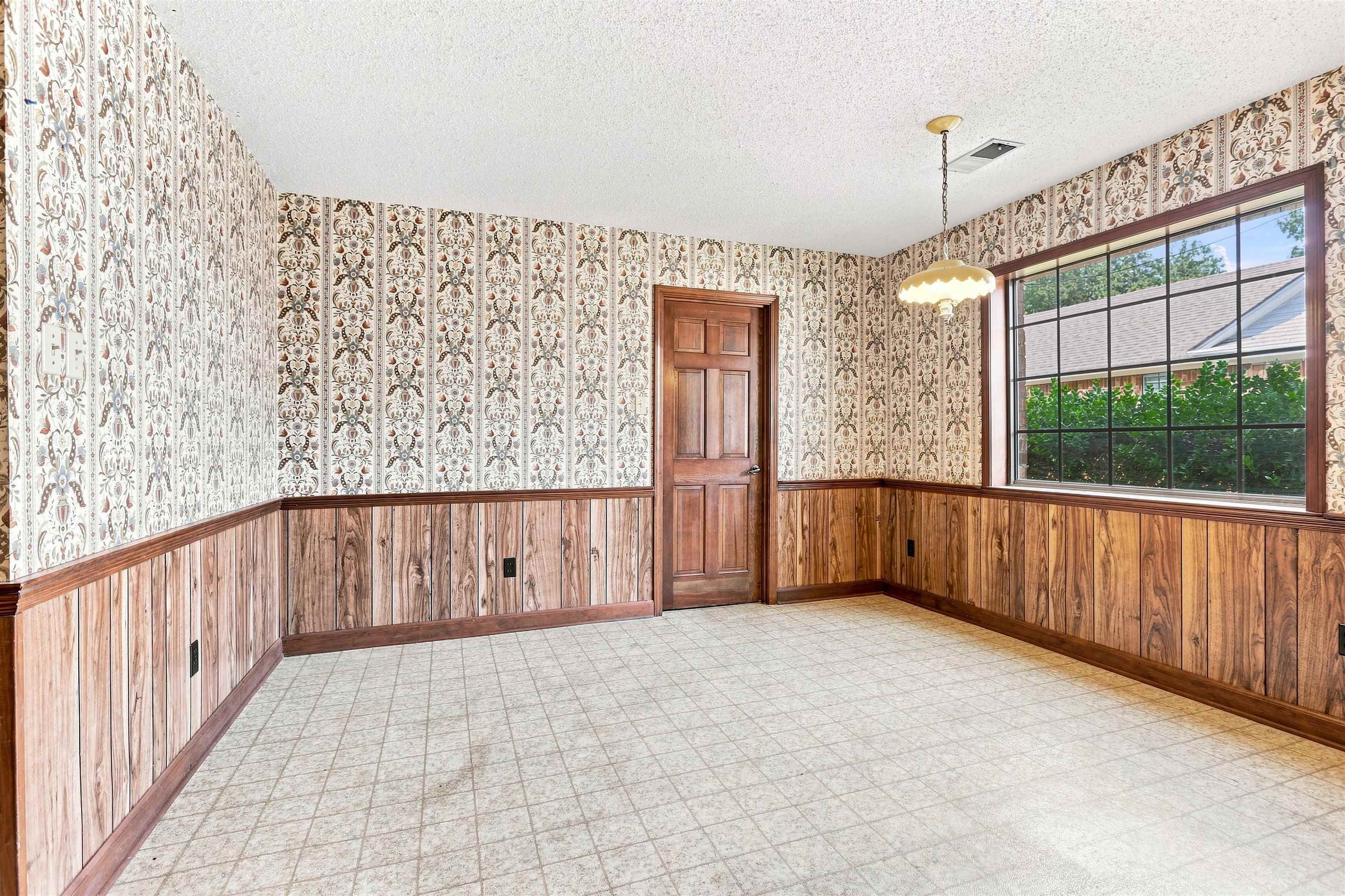 2948 Sandy Creek Dr Property Photo 7