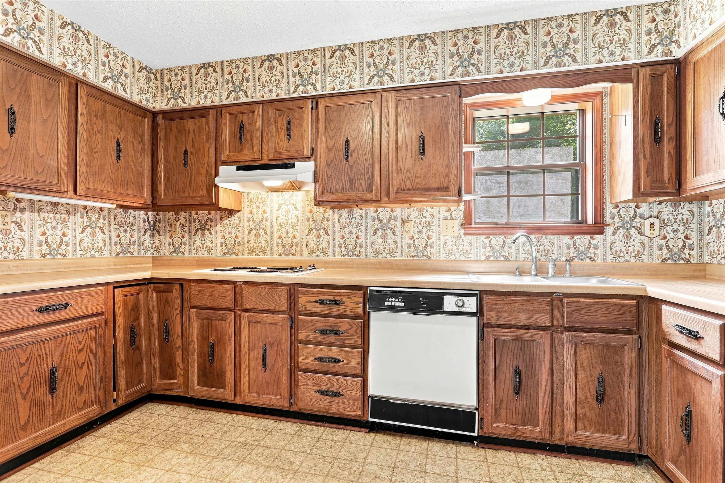 2948 Sandy Creek Dr Property Photo 9