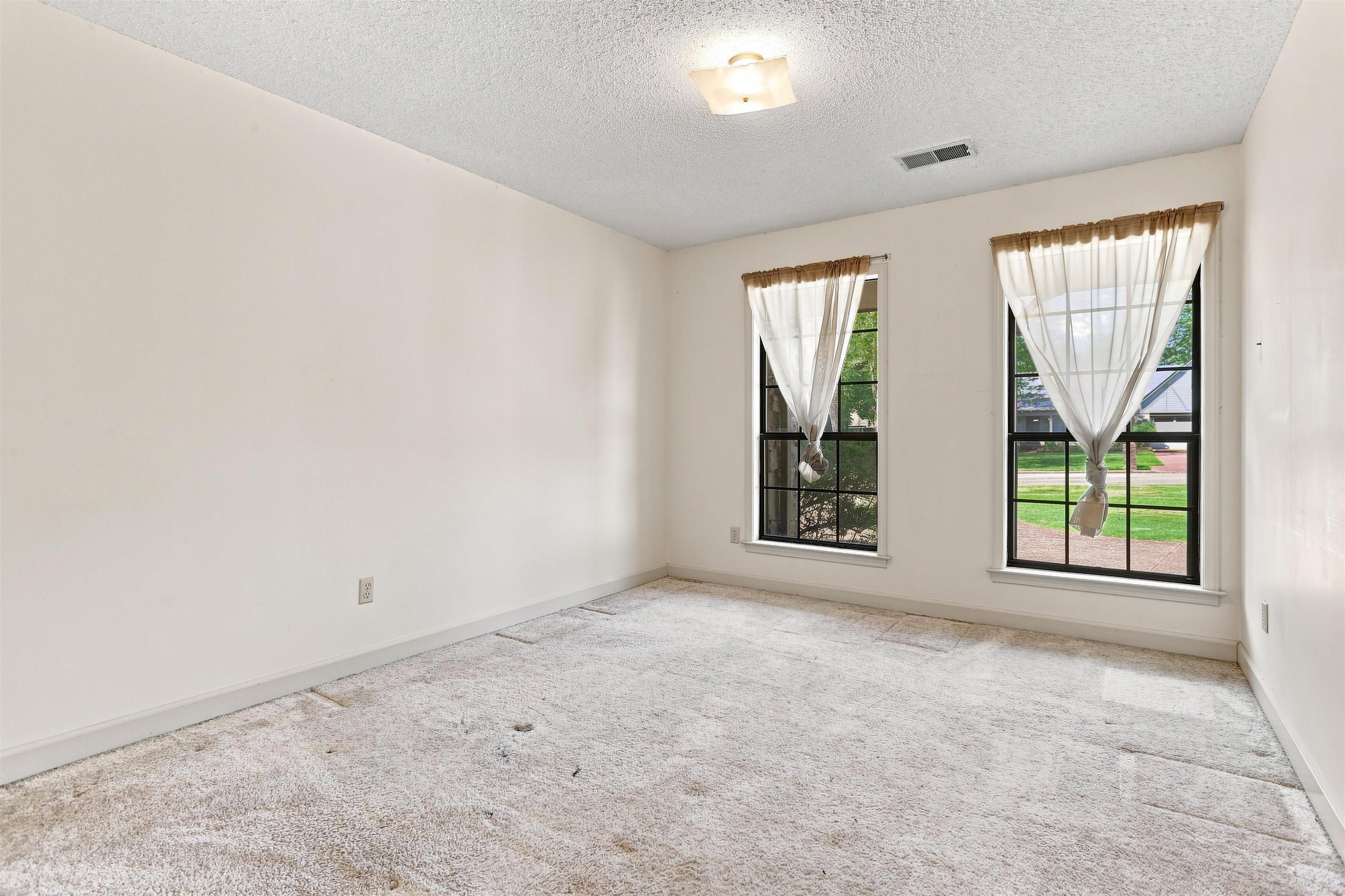 2948 Sandy Creek Dr Property Photo 12