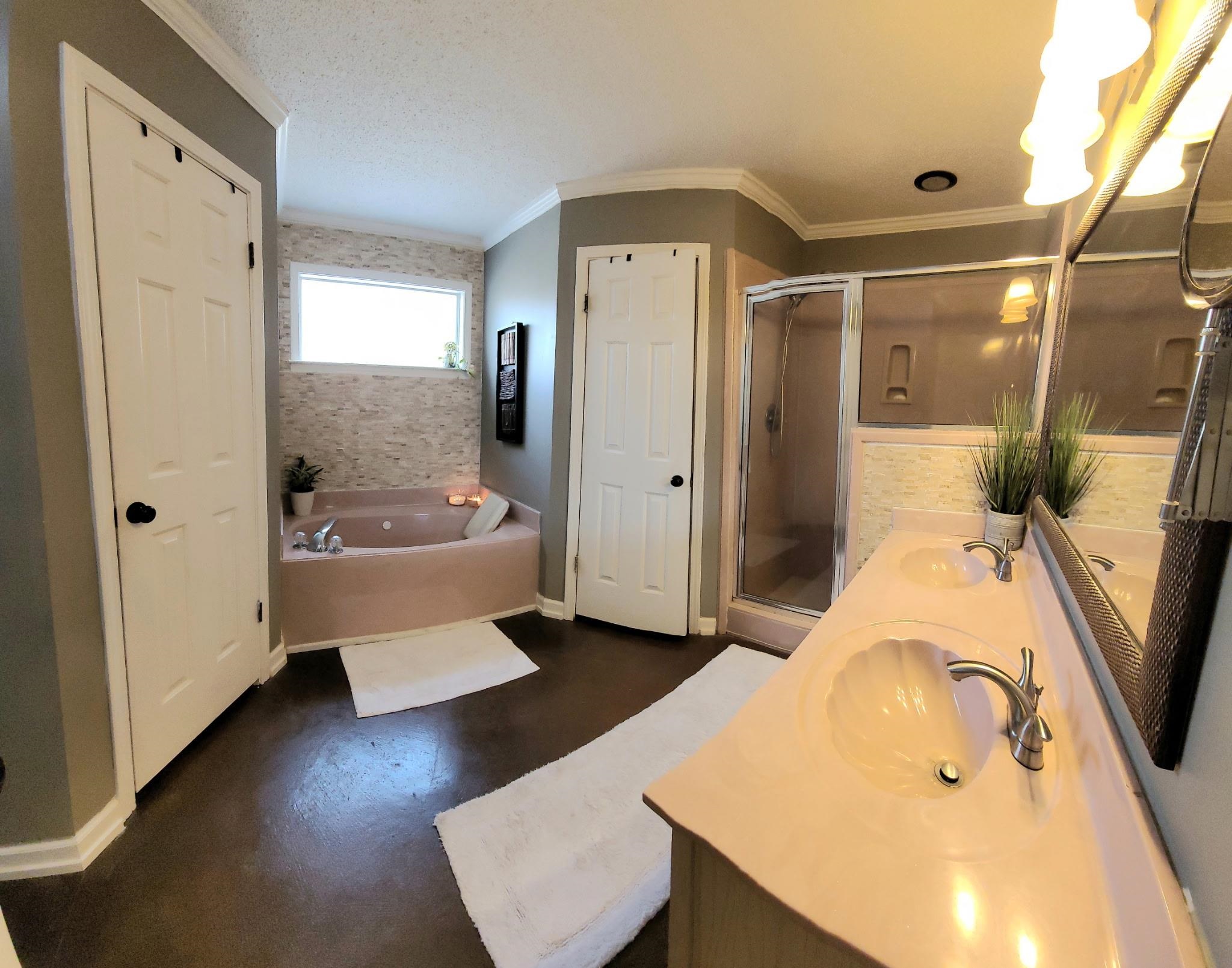 2326 Valley Edge Cv Property Photo 6