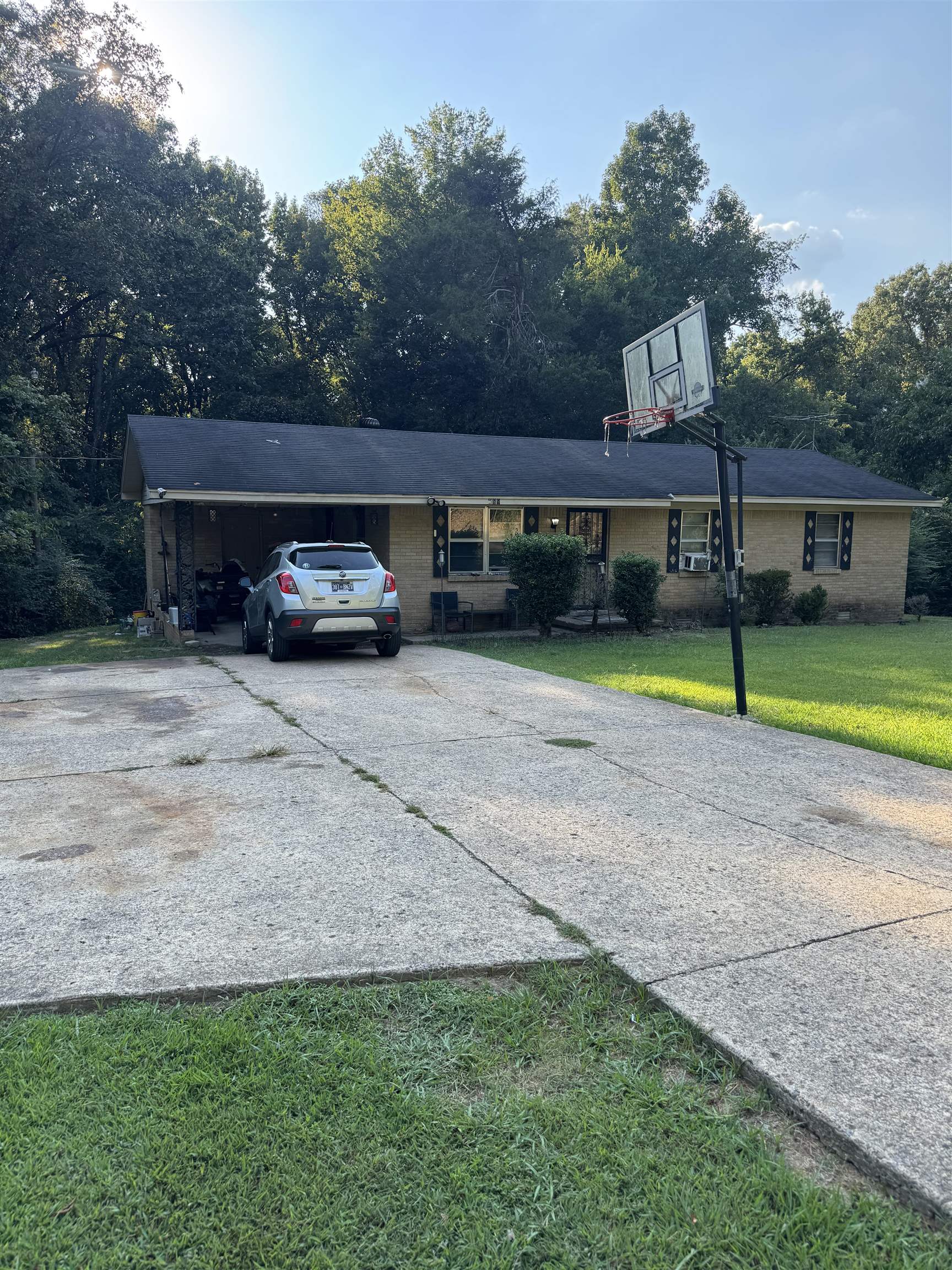 580 Armory Rd Property Photo 5