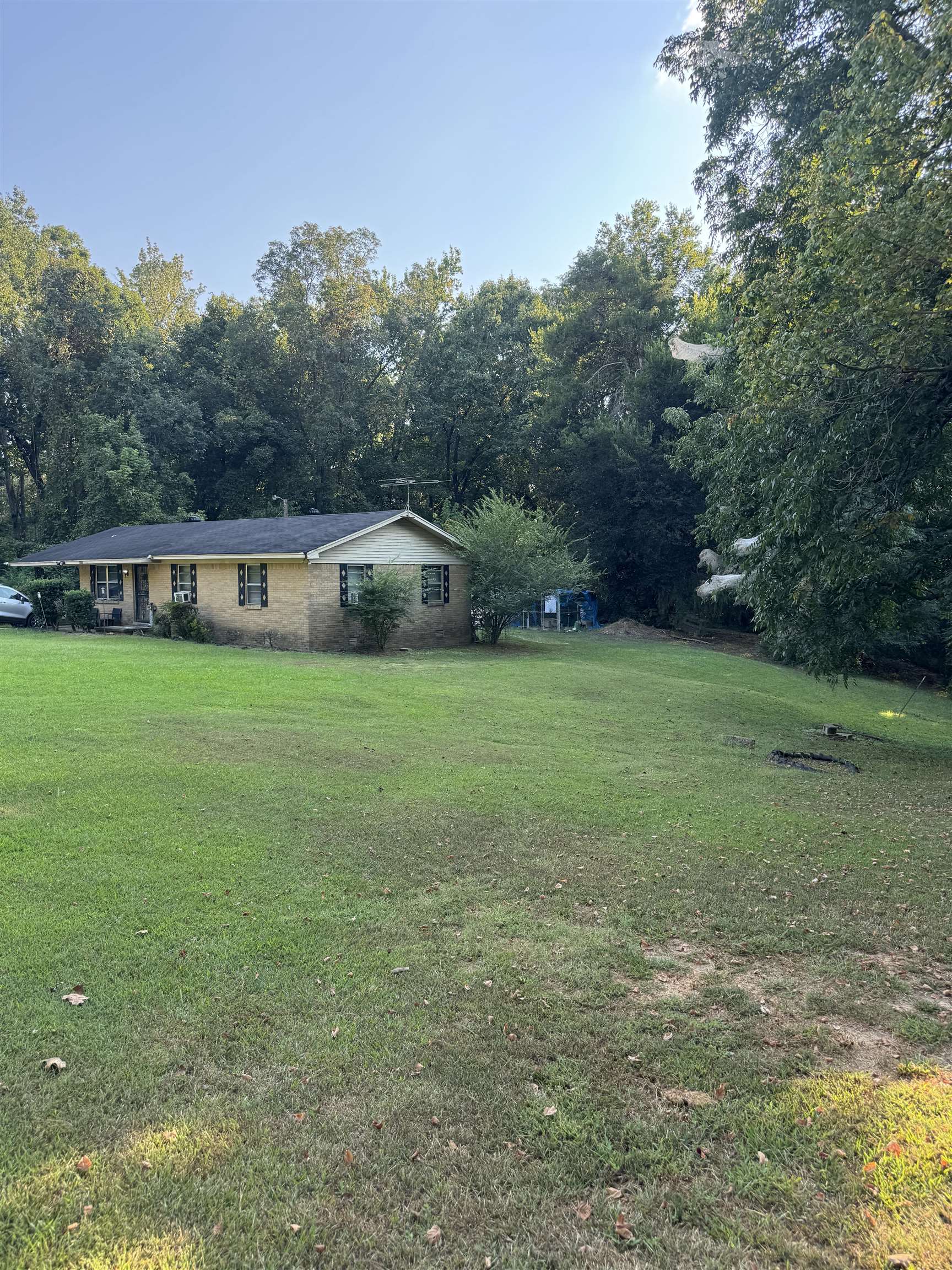580 Armory Rd Property Photo 7