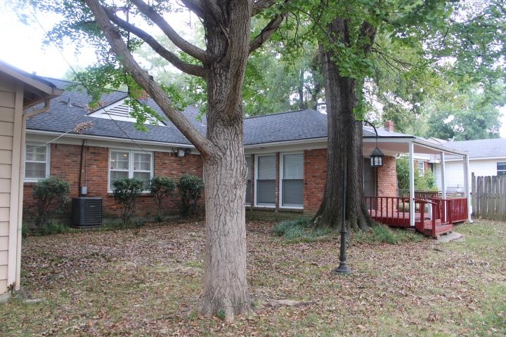4905 Essexshire Ave Property Photo 4