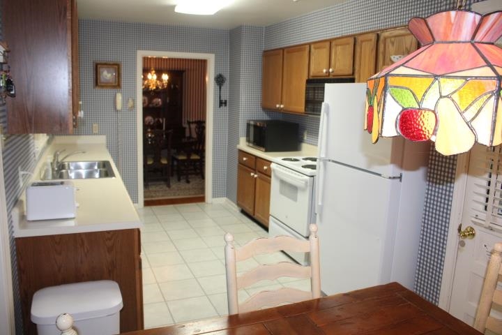 4905 Essexshire Ave Property Photo 10
