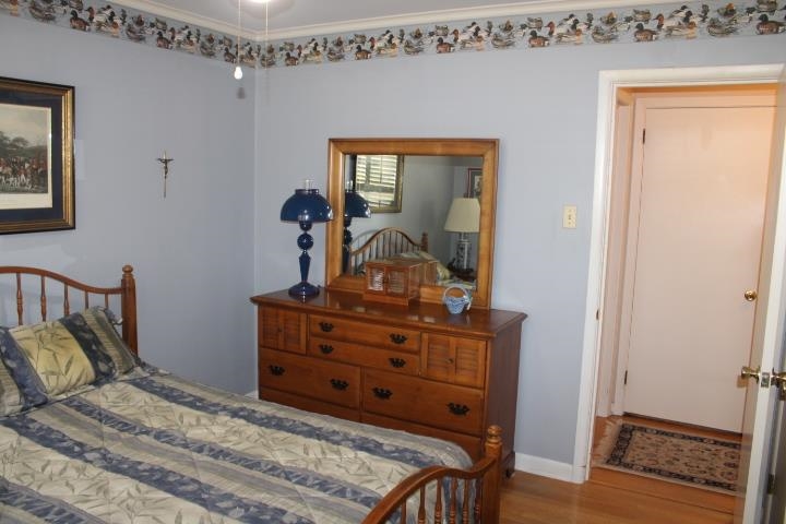 4905 Essexshire Ave Property Photo 16