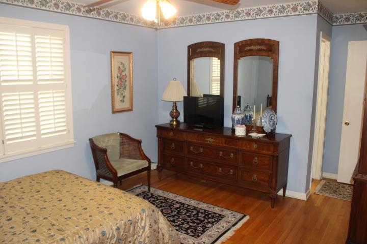 4905 Essexshire Ave Property Photo 20