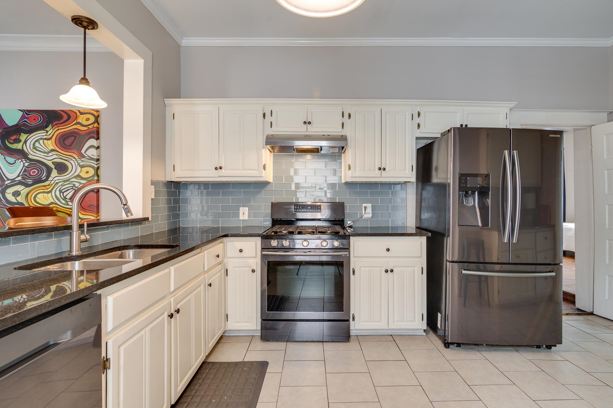 699 New York St Property Photo 13