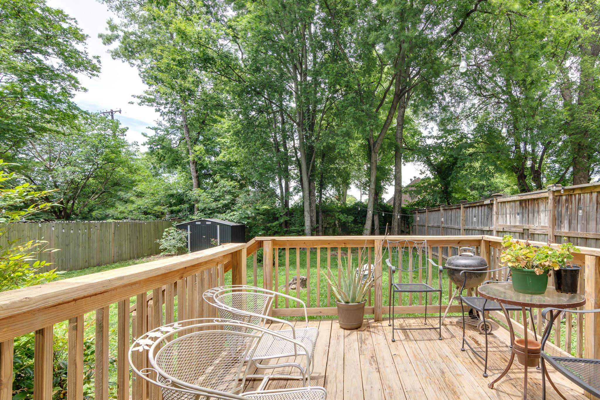699 New York St Property Photo 21