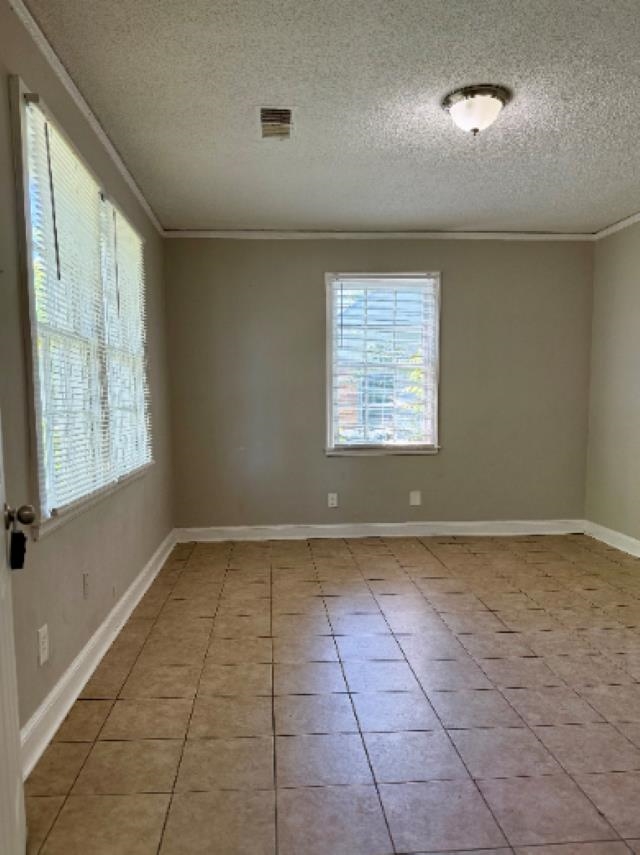 3435 Farmville Ave Property Photo 2