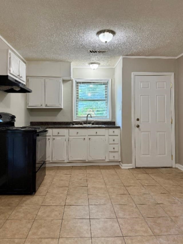 3435 Farmville Ave Property Photo 6