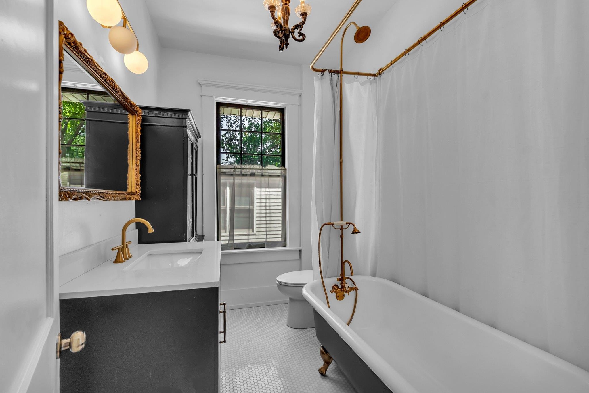 454 N Mcneil St Property Photo 18