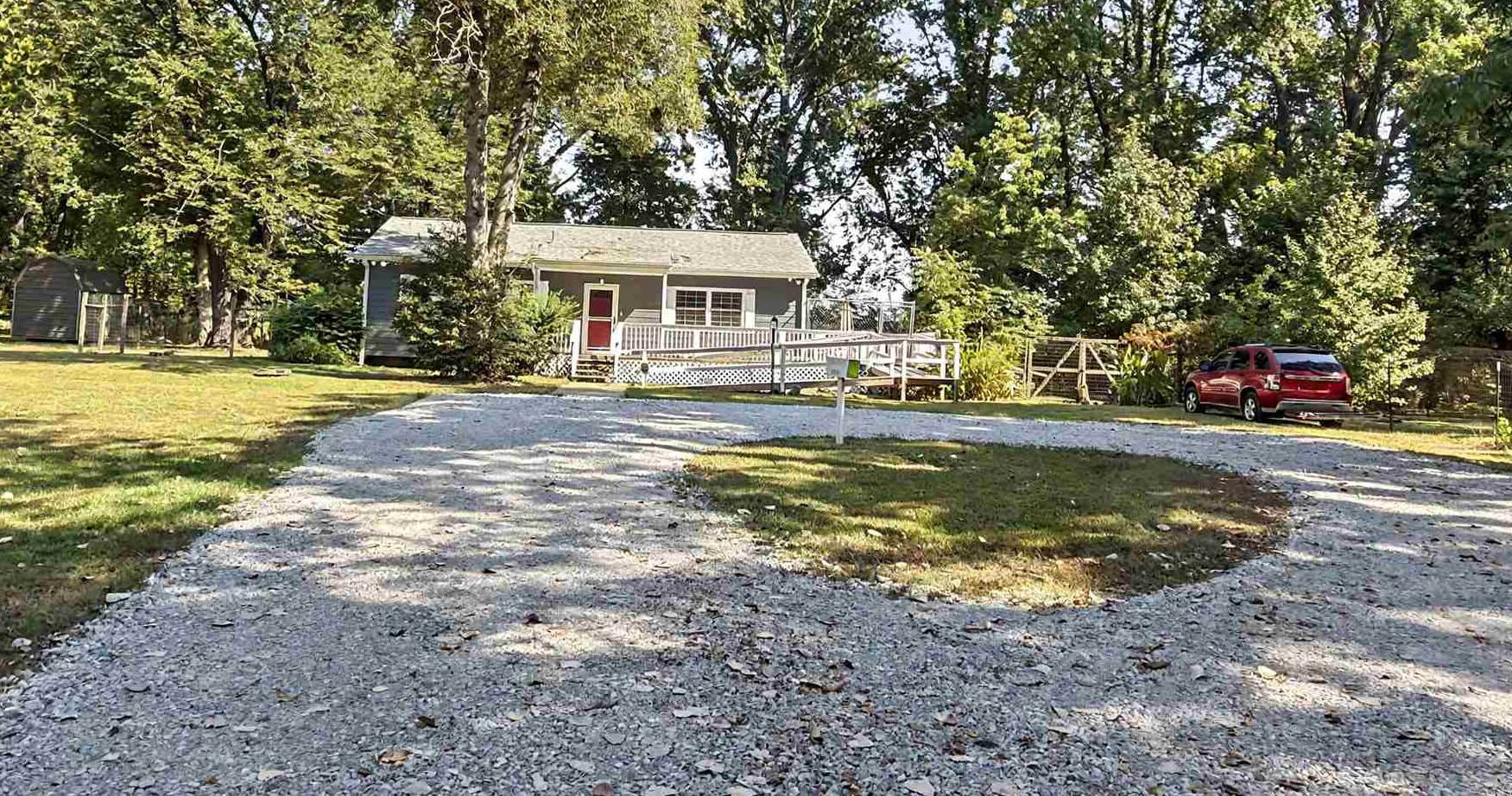 4036 Shelby Rd Property Photo 2