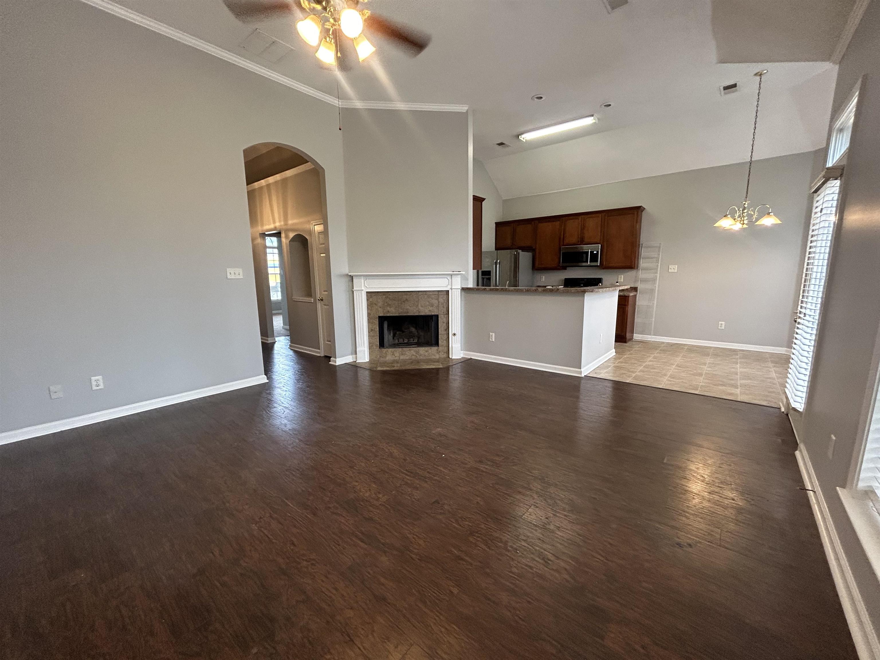 9204 Acadia Pl Property Photo 6