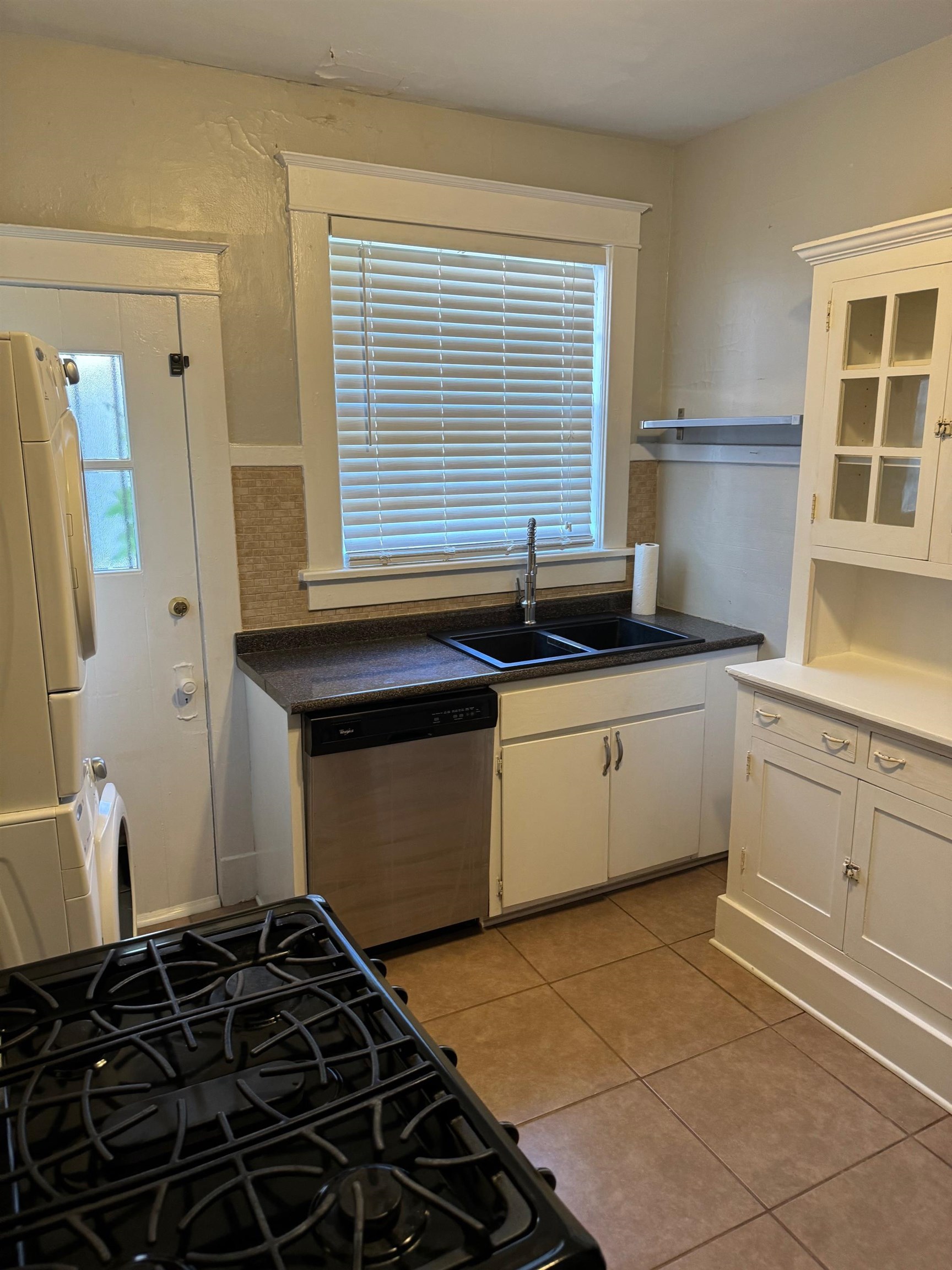 699 S Barksdale St Property Photo 2