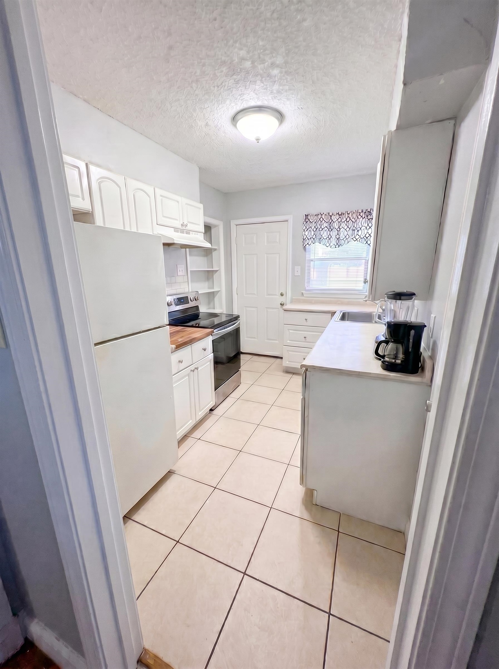 988 Michael Cv Property Photo 5