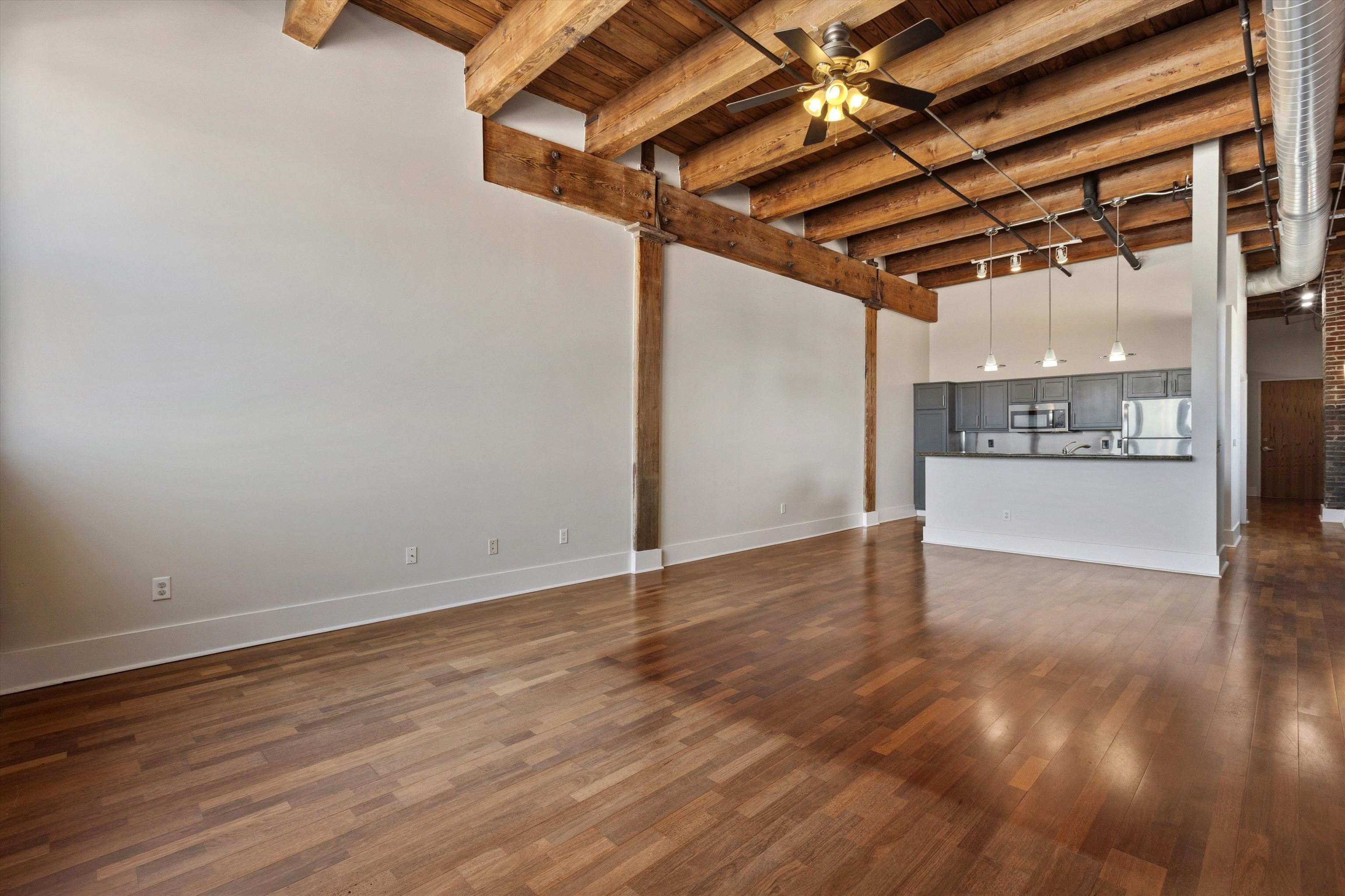 420 S Front St 405 Property Photo 12