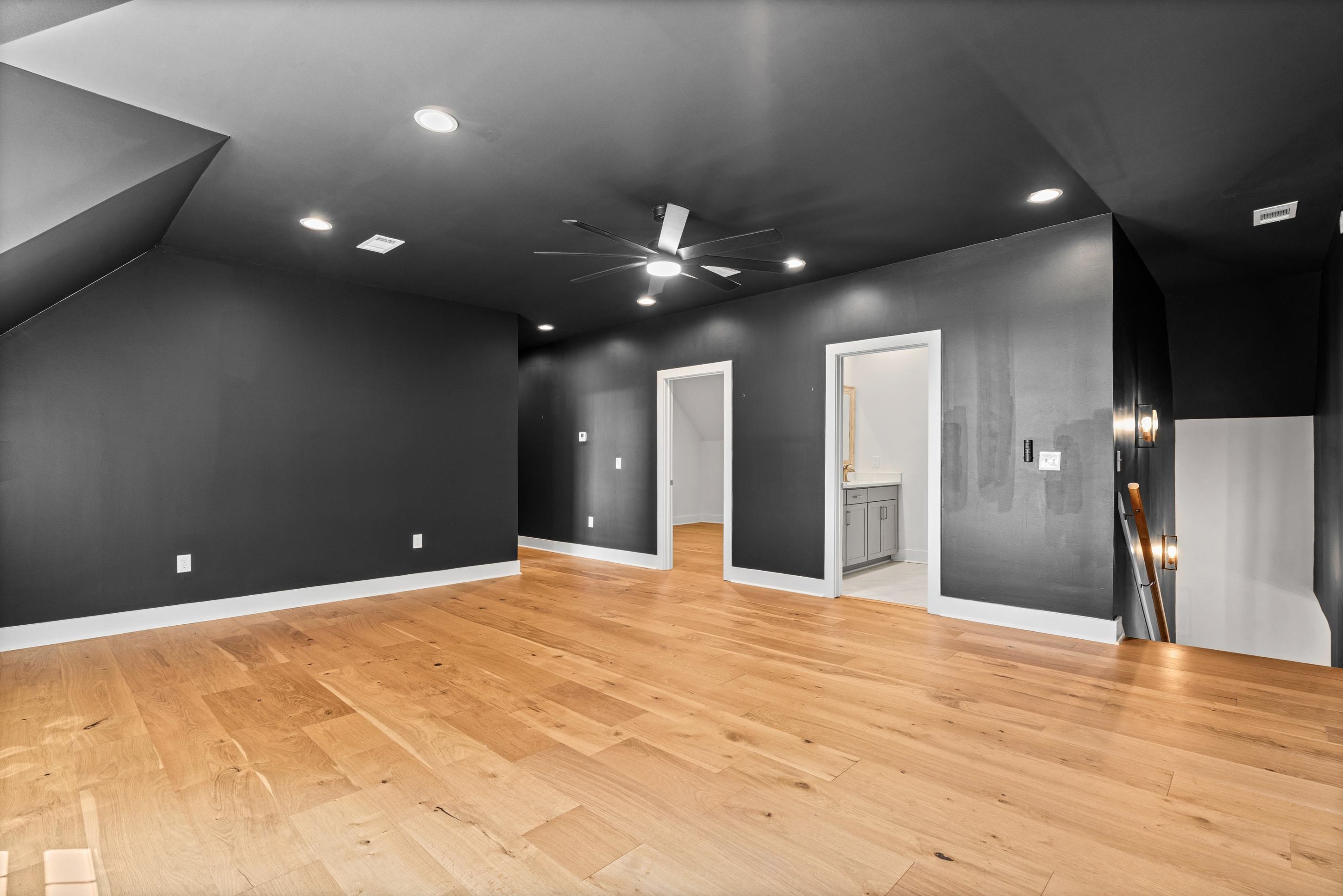 620 Diffee Rd Property Photo 13