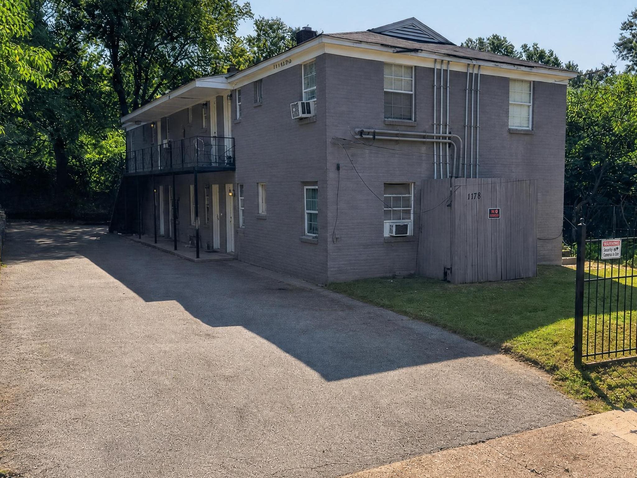 1178 N Evergreen St Property Photo 27
