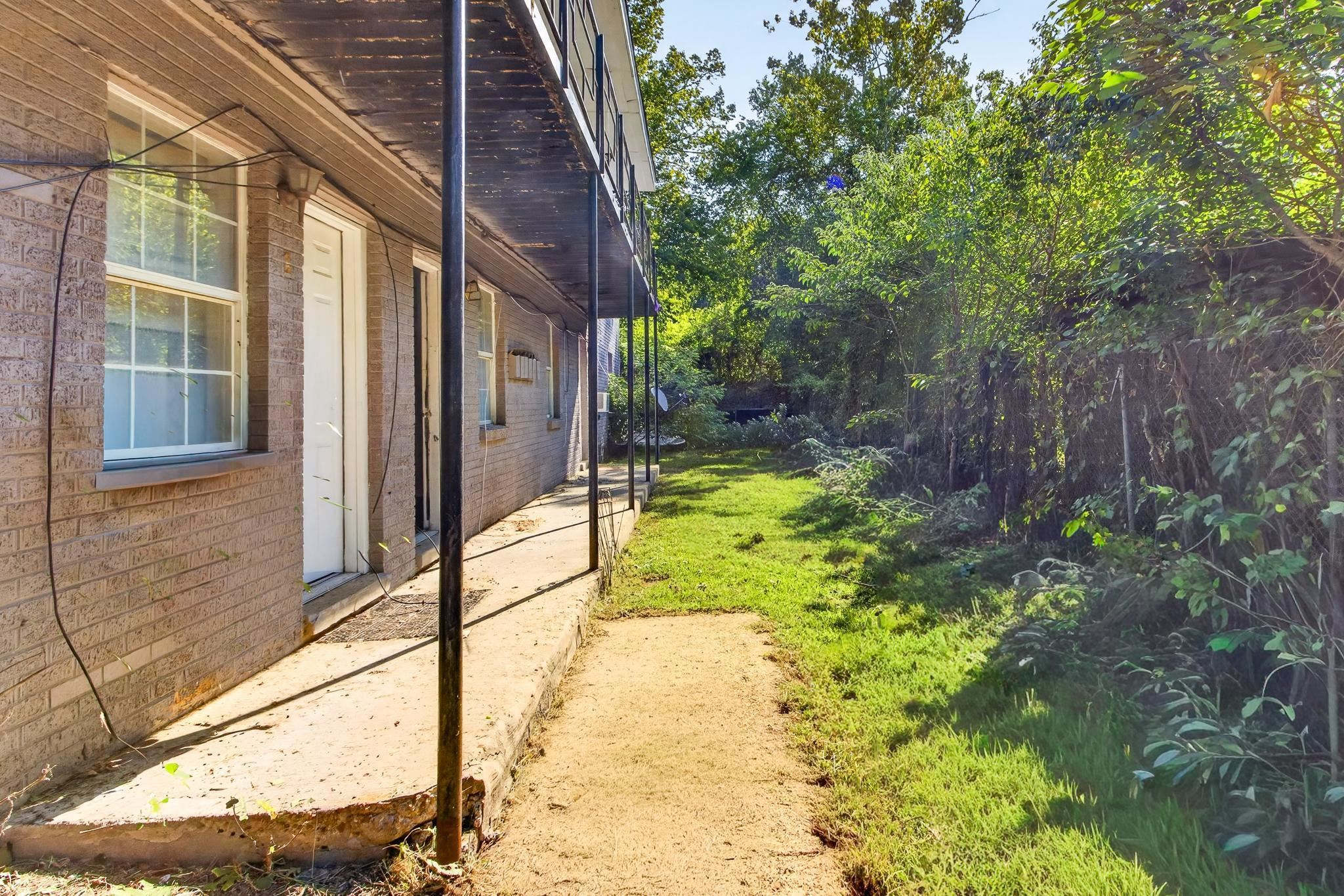 1178 N Evergreen St Property Photo 30