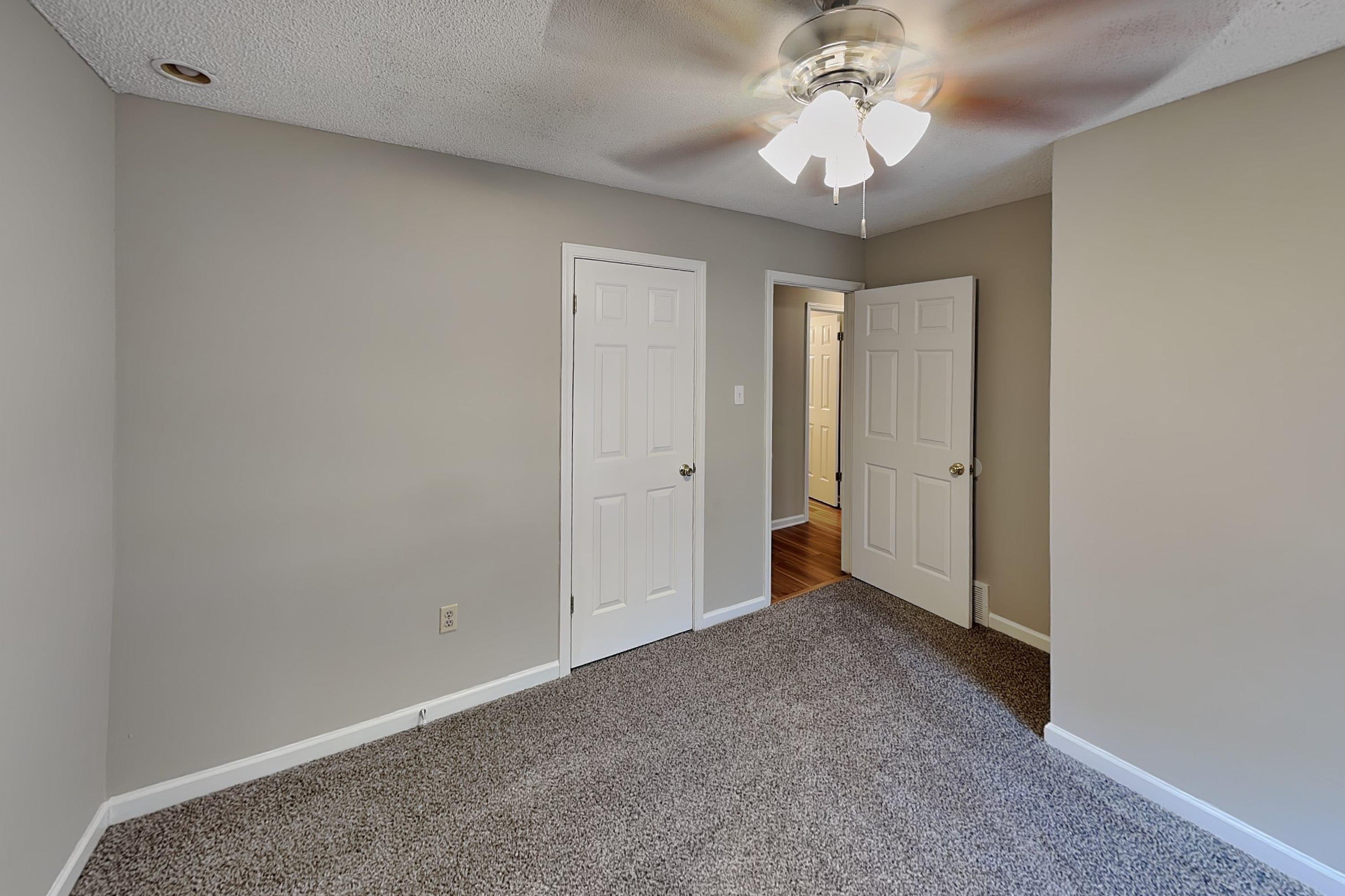 978 Nolan Ln Property Photo 11