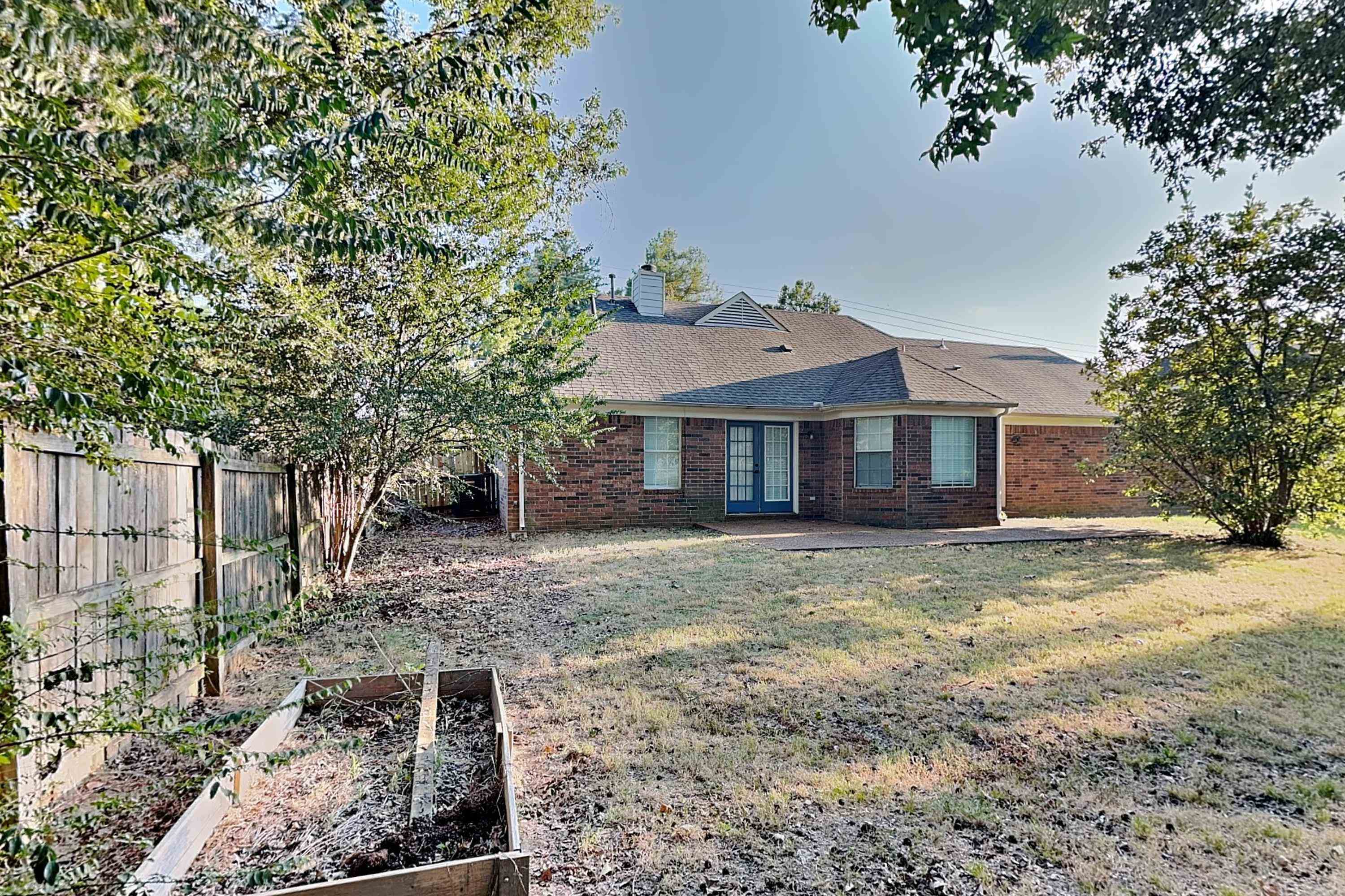 8070 Ellis Rd Property Photo 15