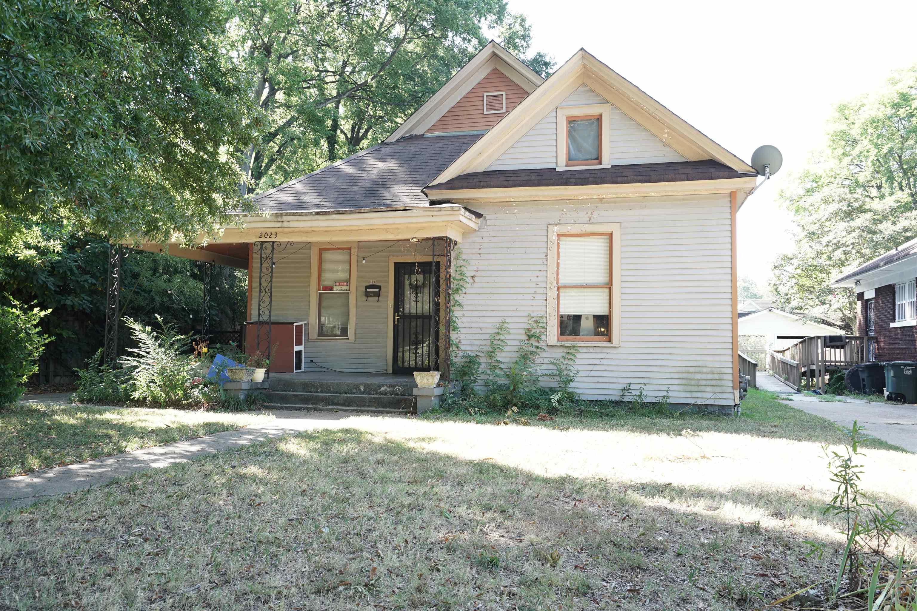 2023 Young Ave Property Photo 1