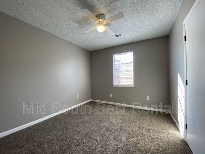 2120 Bennett Ave Property Photo 5