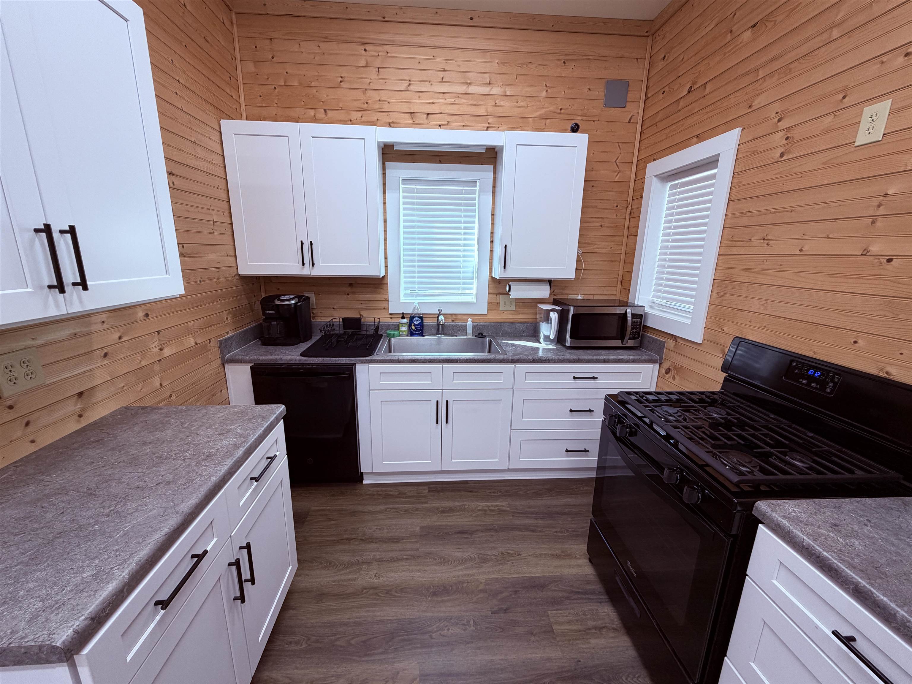 13318 Vildo Rd Property Photo 7