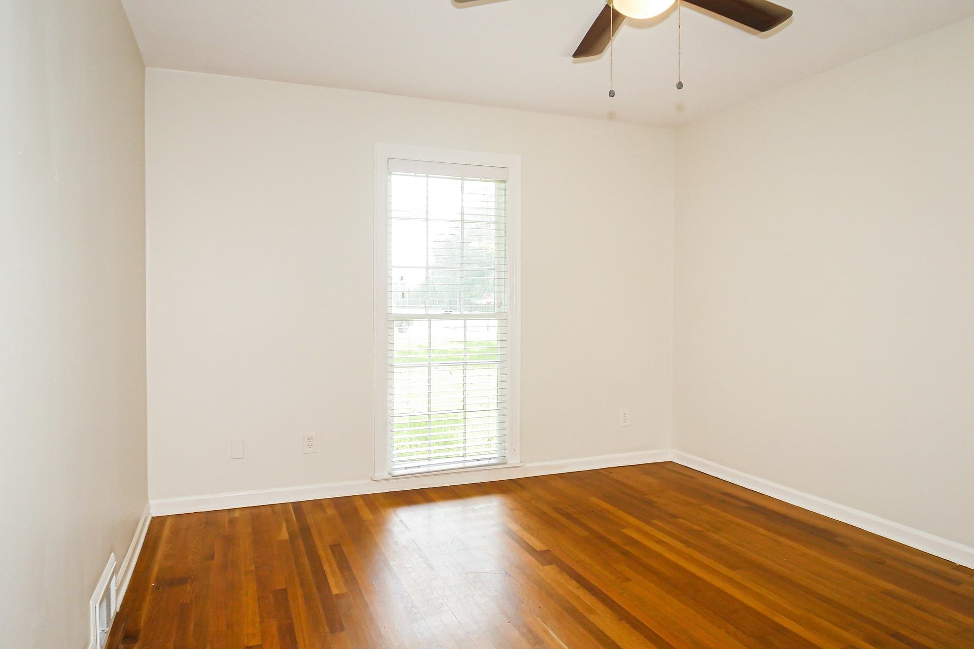 2415 Kirby Rd Property Photo 8
