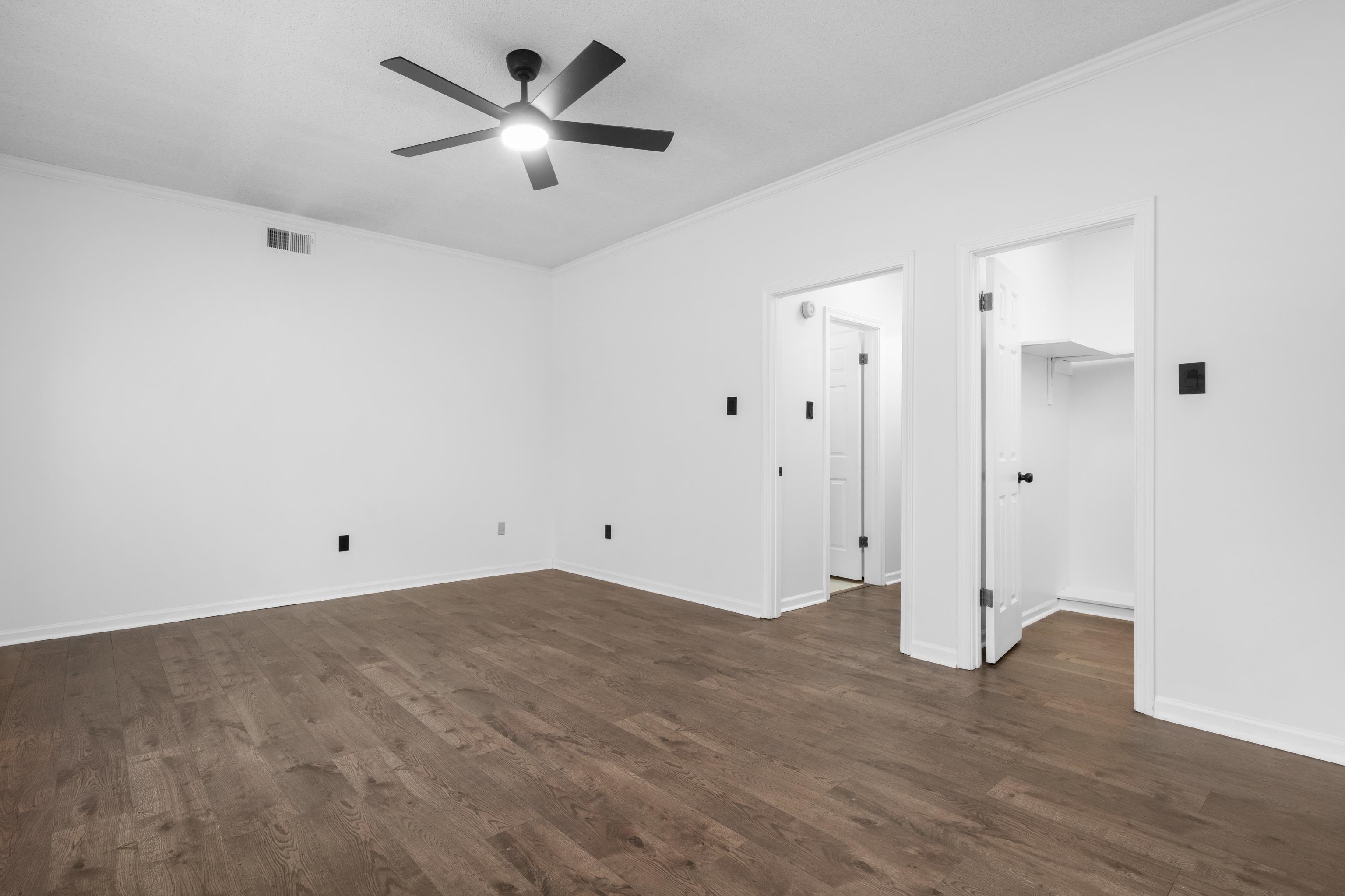 8222 Dogwood Rd Property Photo 17