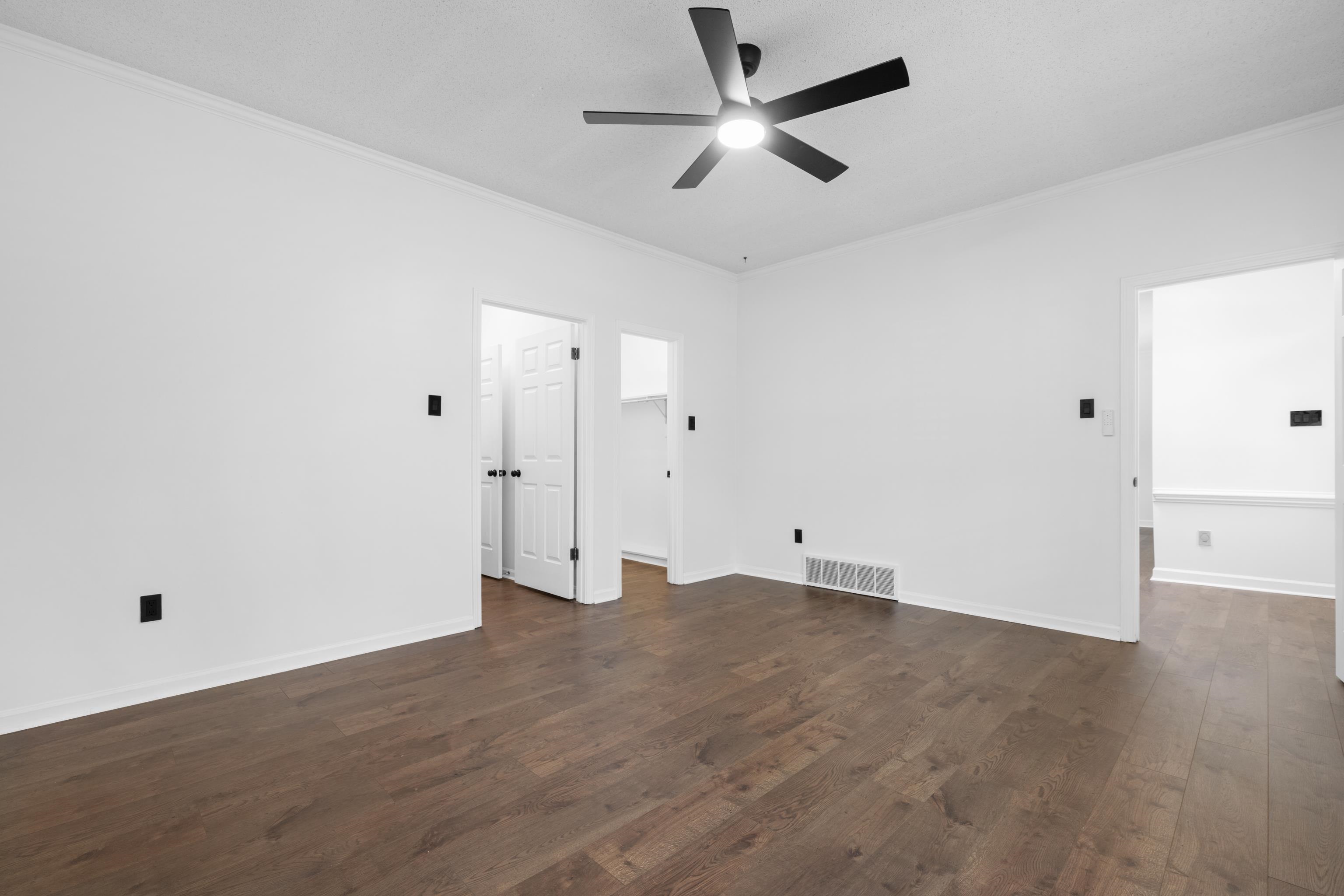 8222 Dogwood Rd Property Photo 18