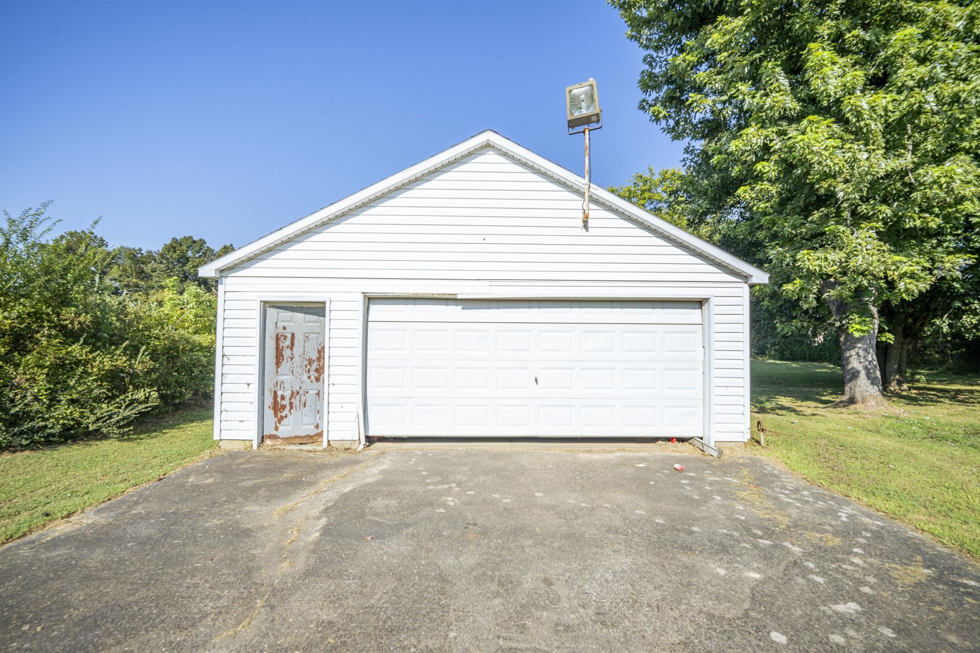 105 Katherine Ln Property Photo 34