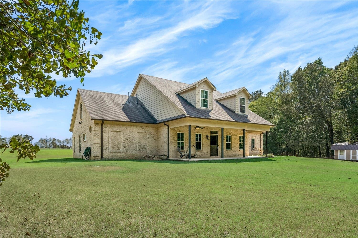 100 Sugar Hill Dr Property Photo 3