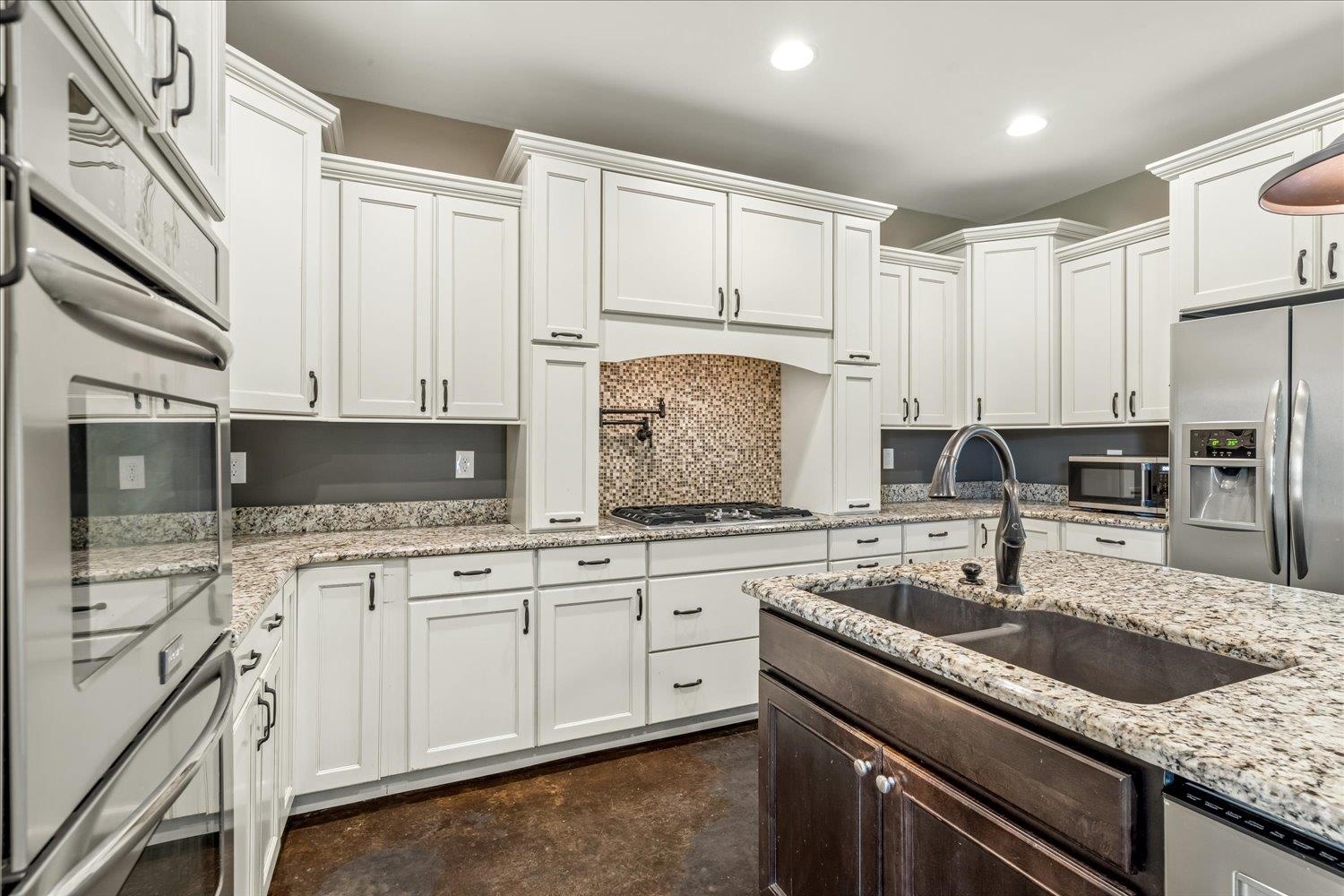 100 Sugar Hill Dr Property Photo 16