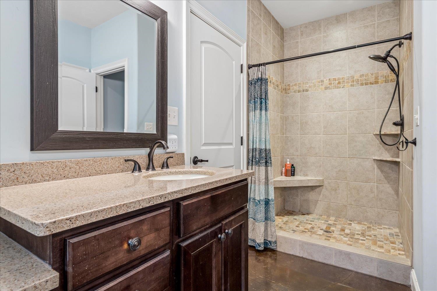 100 Sugar Hill Dr Property Photo 25