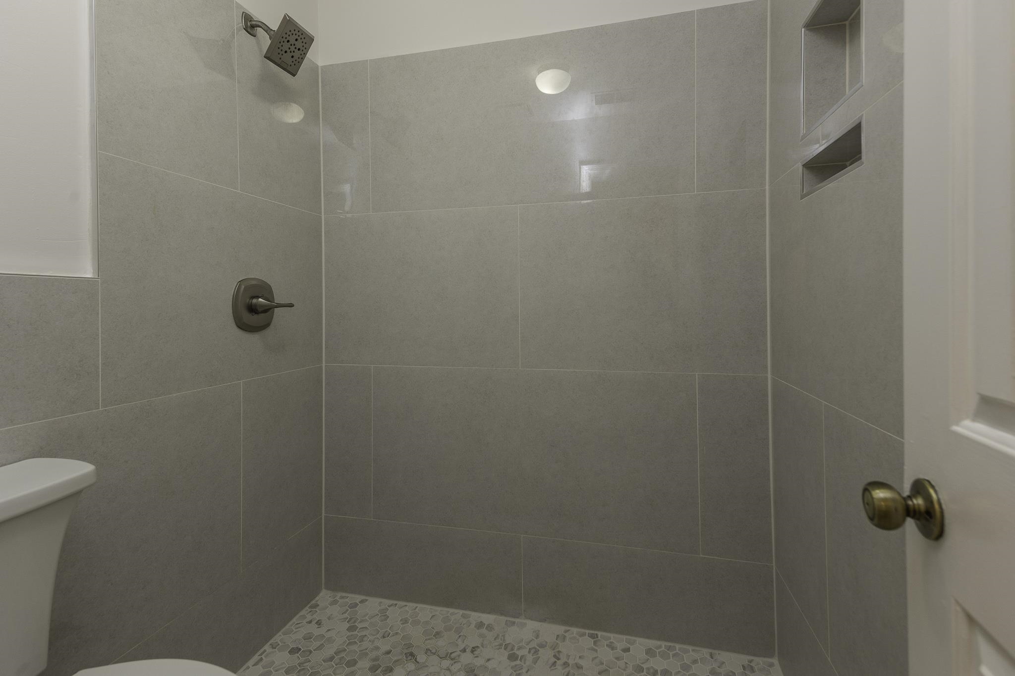 255 Aviva Dr Property Photo 23