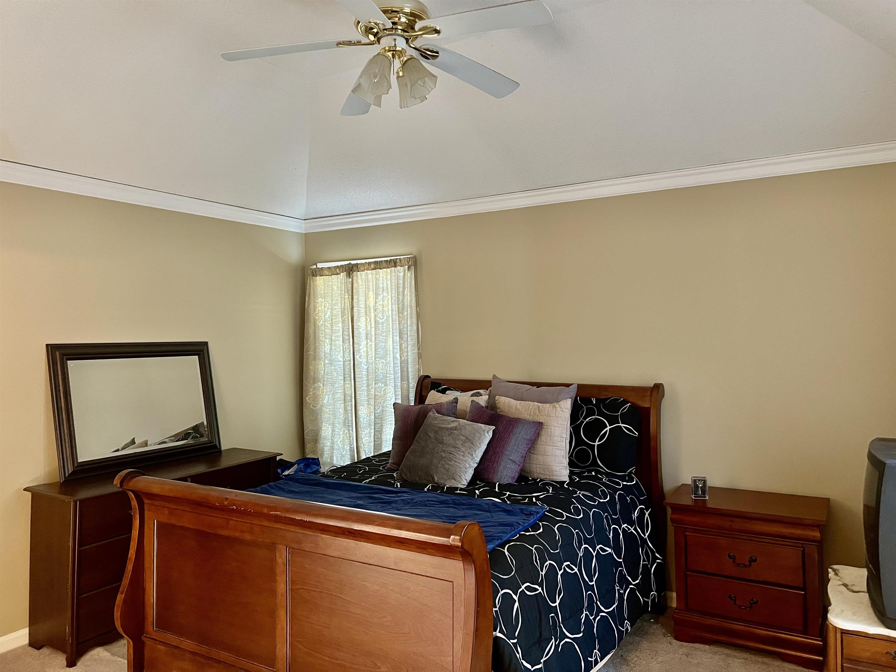 7306 English Cv Property Photo 10