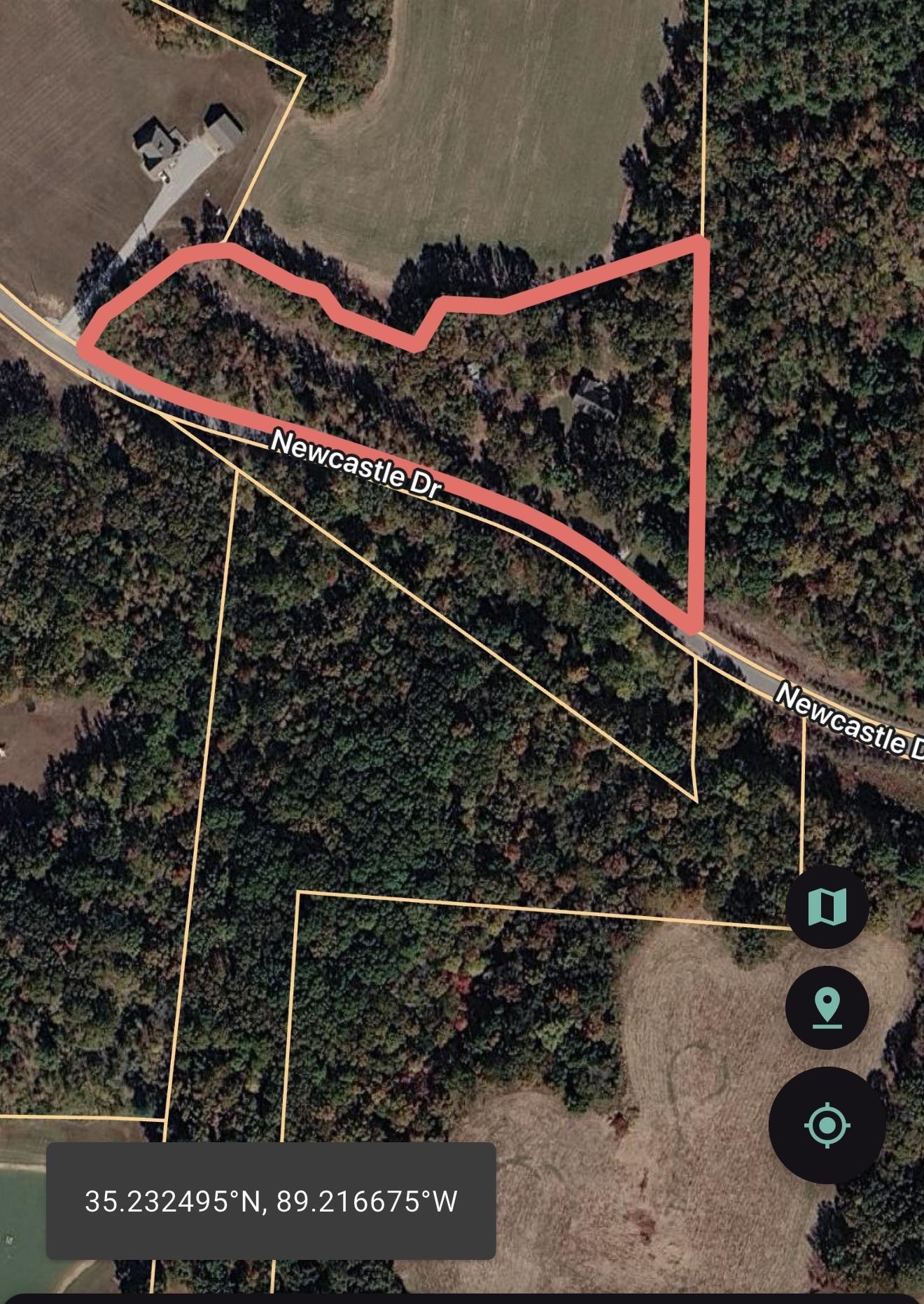 795 Newcastle Dr Property Photo 5