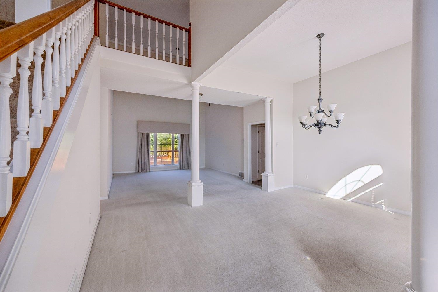 8561 Bay Orchard Ln Property Photo 6