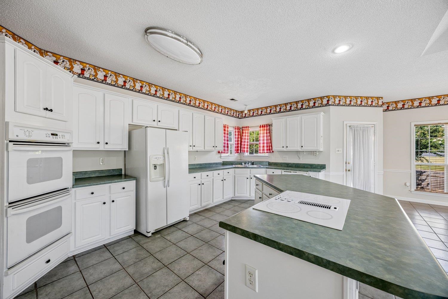 8561 Bay Orchard Ln Property Photo 11