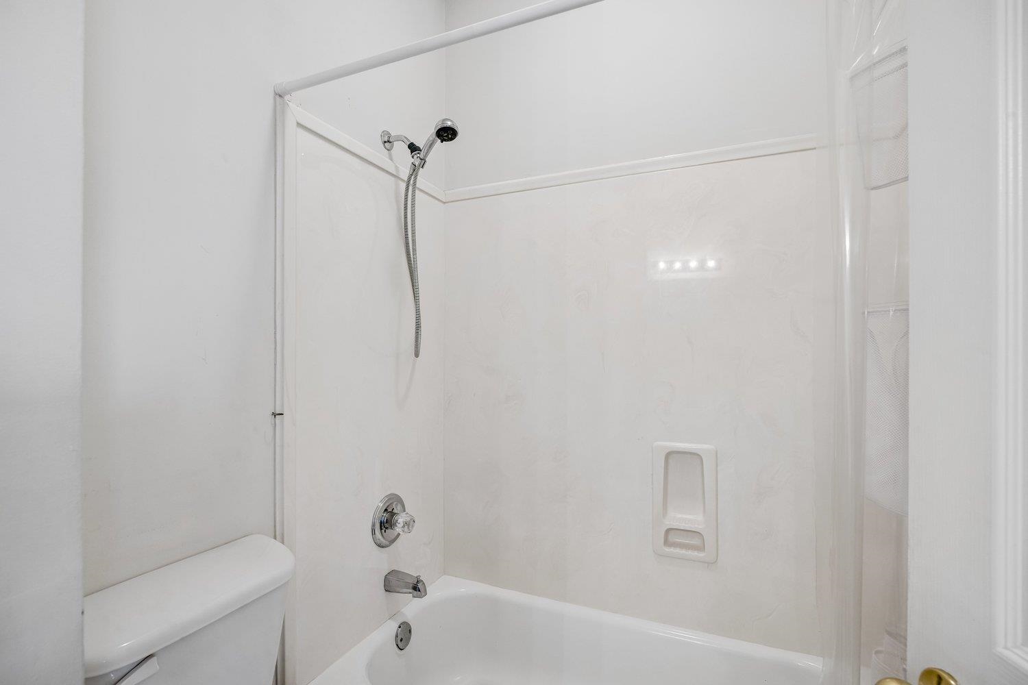 8561 Bay Orchard Ln Property Photo 24