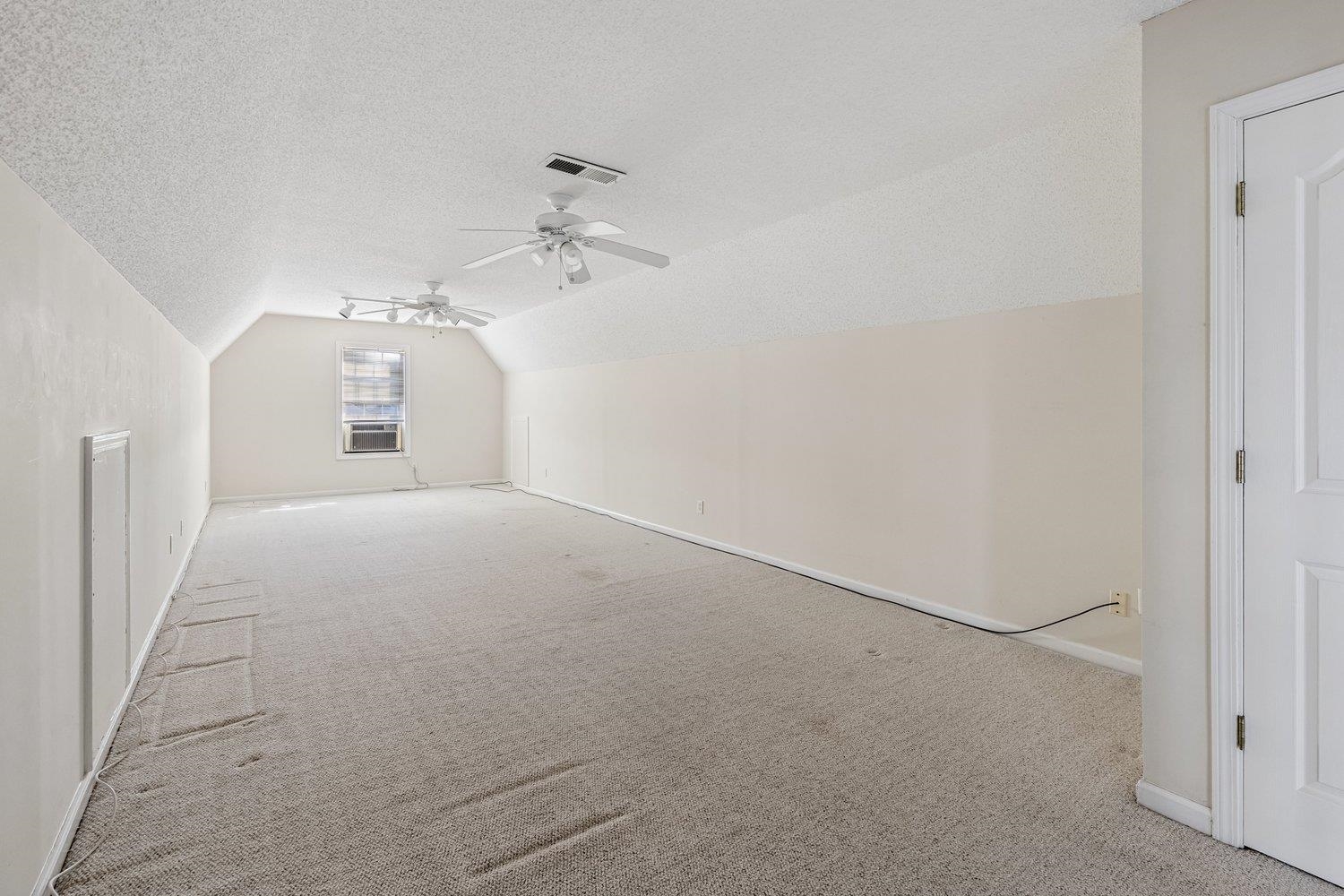 8561 Bay Orchard Ln Property Photo 32