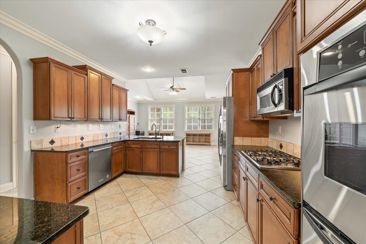 11979 Henning Oaks Ln Property Photo 18