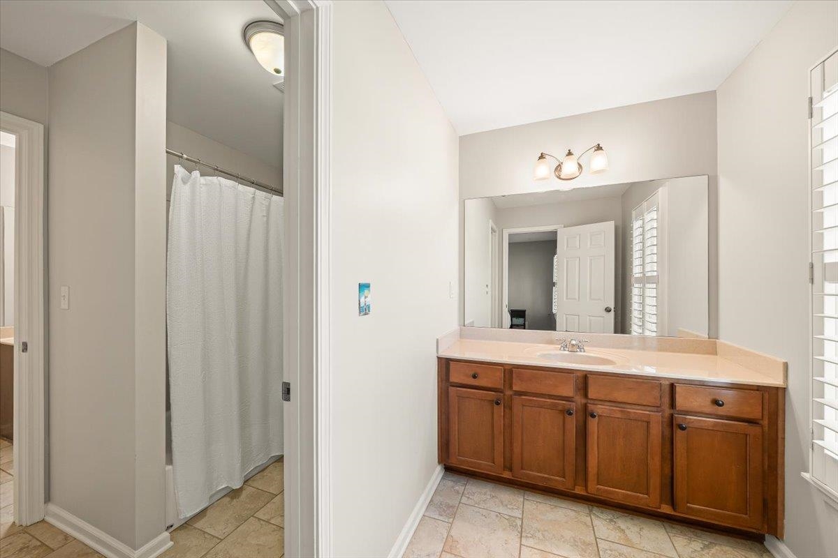 11979 Henning Oaks Ln Property Photo 26