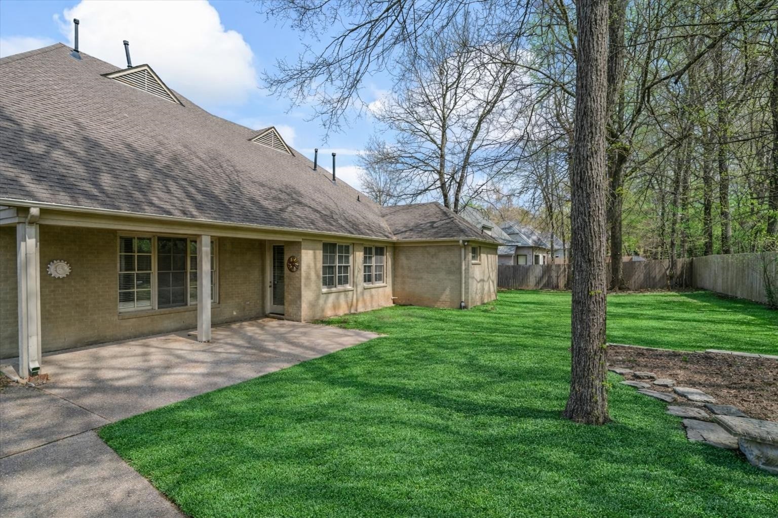 11979 Henning Oaks Ln Property Photo 31