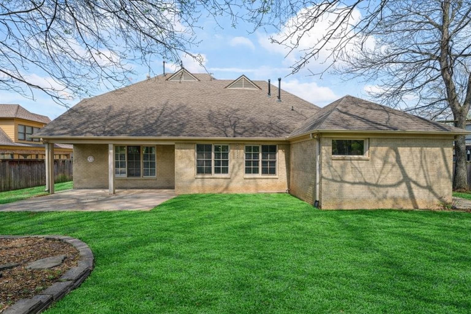 11979 Henning Oaks Ln Property Photo 32